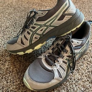 ASICS trail tennis shoes